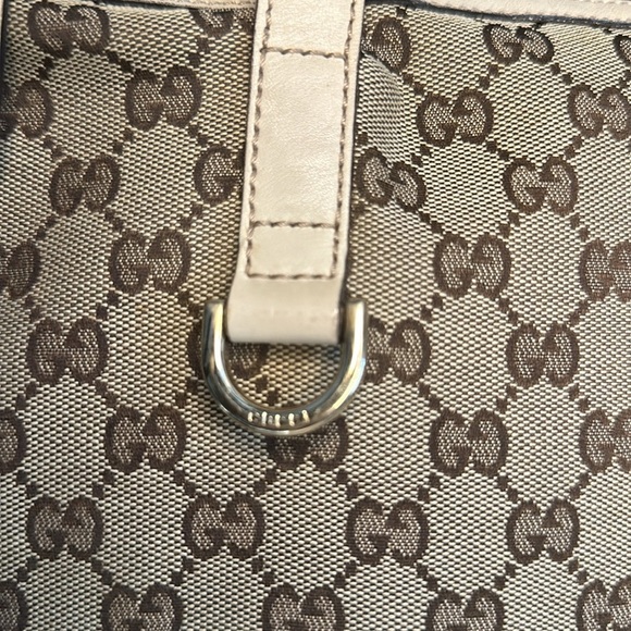 Large Gucci, zipper tote, cream, and brown - Picture 3 of 10